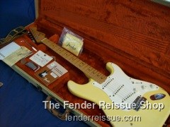 Fender Stratocaster - Reissue Strat Colors — 1982%20%2757%20in%20vintage%20white
