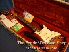 Fender Stratocaster - Reissue Strat Colors — 1983%20%2762%20SB