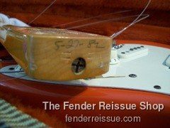 Fender Stratocaster - Reissue Strat Necks — 5 27 82 V000690