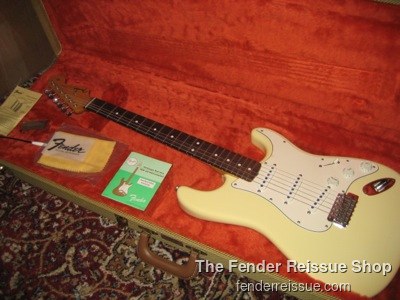 Fender Stratocaster - Rare Features of Early Reissues — 0