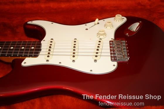1982 Fender '62 Reissue Stratocaster. SOLD — 003 12