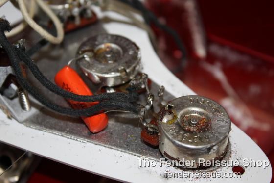 1984 Fender '57 Reissue Stratocaster - SOLD. — 023 4