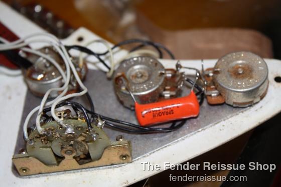 Fender 1982 American '57 Reissue Strat — 029 1