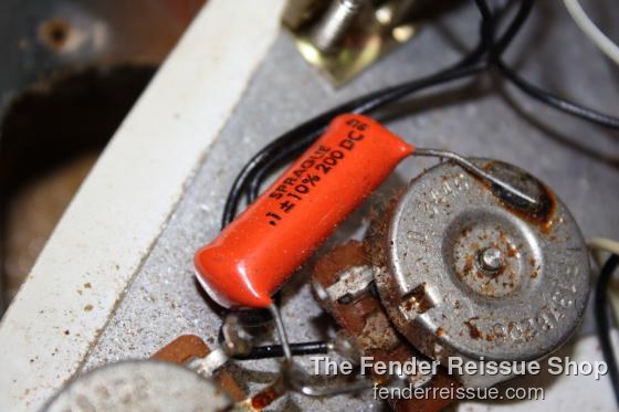 Fender 1982 American '57 Reissue Strat — 031 1