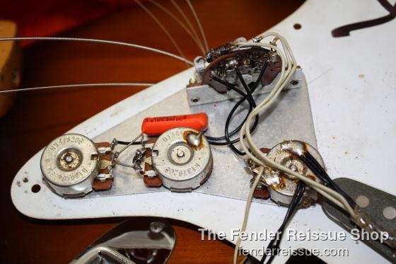 1982 Fender '57 Reissue Strat. SOLD — 032 1