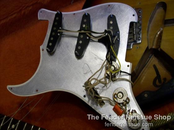 1984 Fender '62 Reissue Stratocaster - SOLD — 100 0031