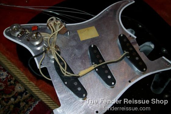 1988 Fender '62 Reissue Stratocaster - SOLD — 100 0255