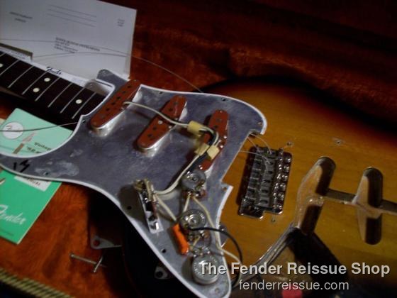 1983 Fender '62 Reissue Stratocaster - SOLD — 100 0477