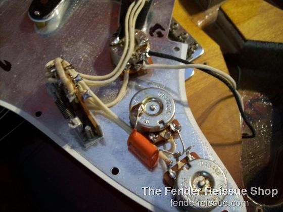 1983 Fender '62 Reissue Stratocaster. SOLD — 100 0605