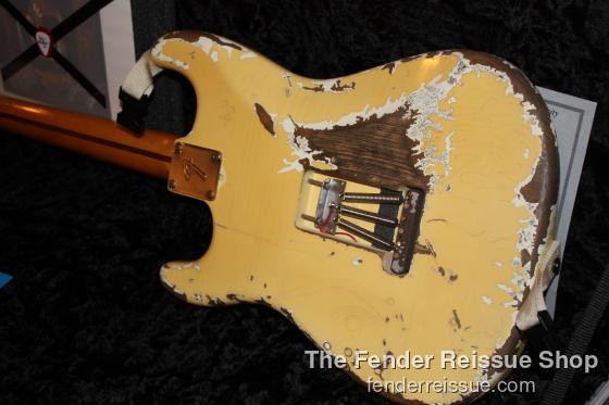 Fender Custom Shop Yngwie Malmsteen Play Loud Stratocaster SOLD. — 267