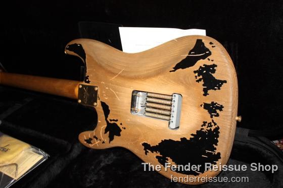 Fender John Mayer Limited Edition Black1 The Black One Custom Shop Stratocaster Guitar — 624