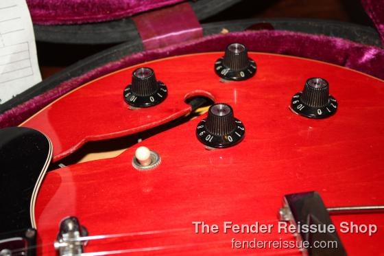 1975 Gibson es-335