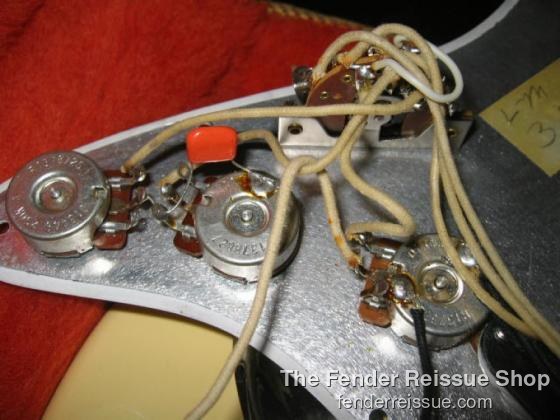 1988 Fender '62 Reissue Stratocaster - Sold