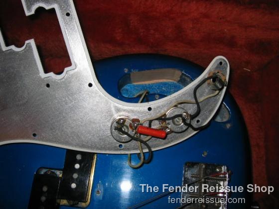 1983 Fender '62 Reissue Precision Bass. V009782 - Sold